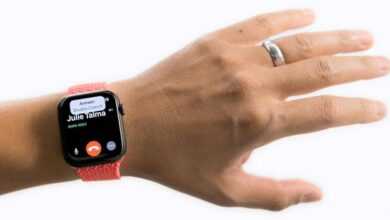 answer phone on watch clench thumb800